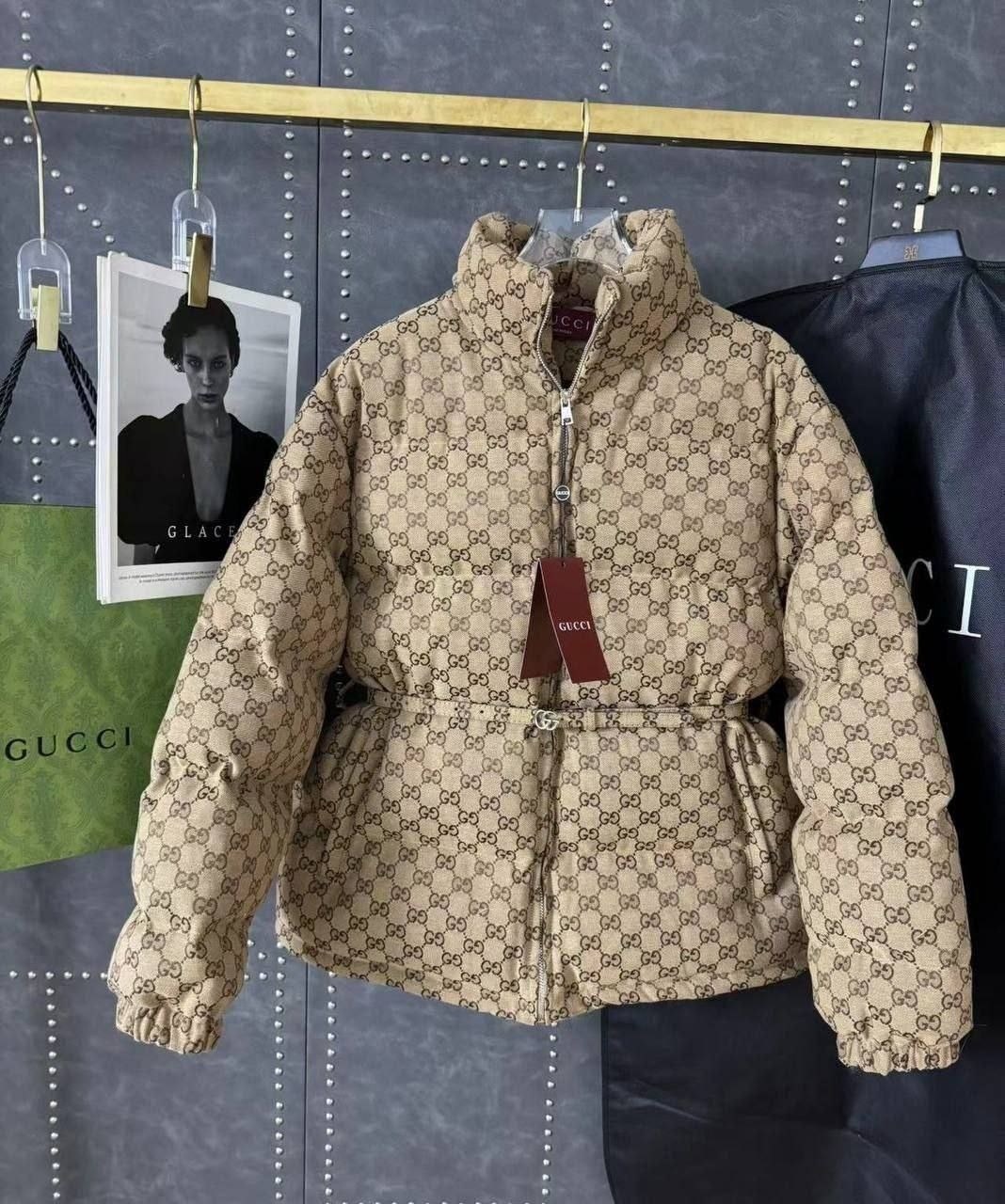 пуховик gucci,женский бордовый пуховик gucci,пуховики оверсайз,куртка оверсайз,пуховик куртка