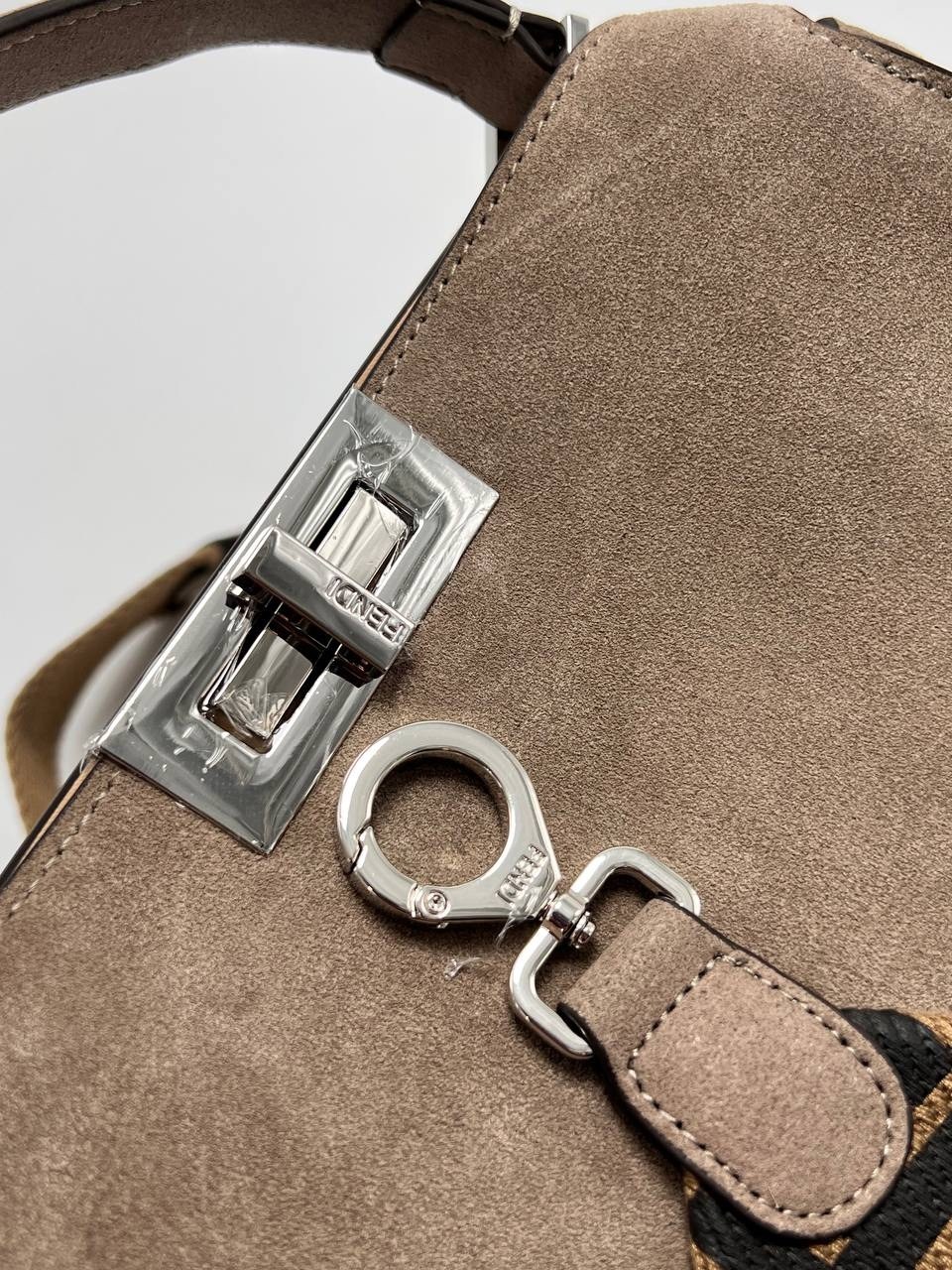 fendi сумка,замшевая сумка,сумка fendi фенди хит продаж новинка замша,фенди сумка замшевая,женская сумка fendi пурпур замша