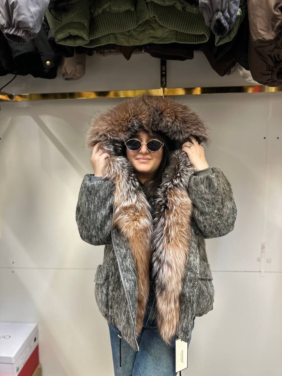 женская зимняя куртка,женская куртка - пуховик с мехом,куртка с натуральным мехом,женский пуховик,пуховик женский с натуральным мехом