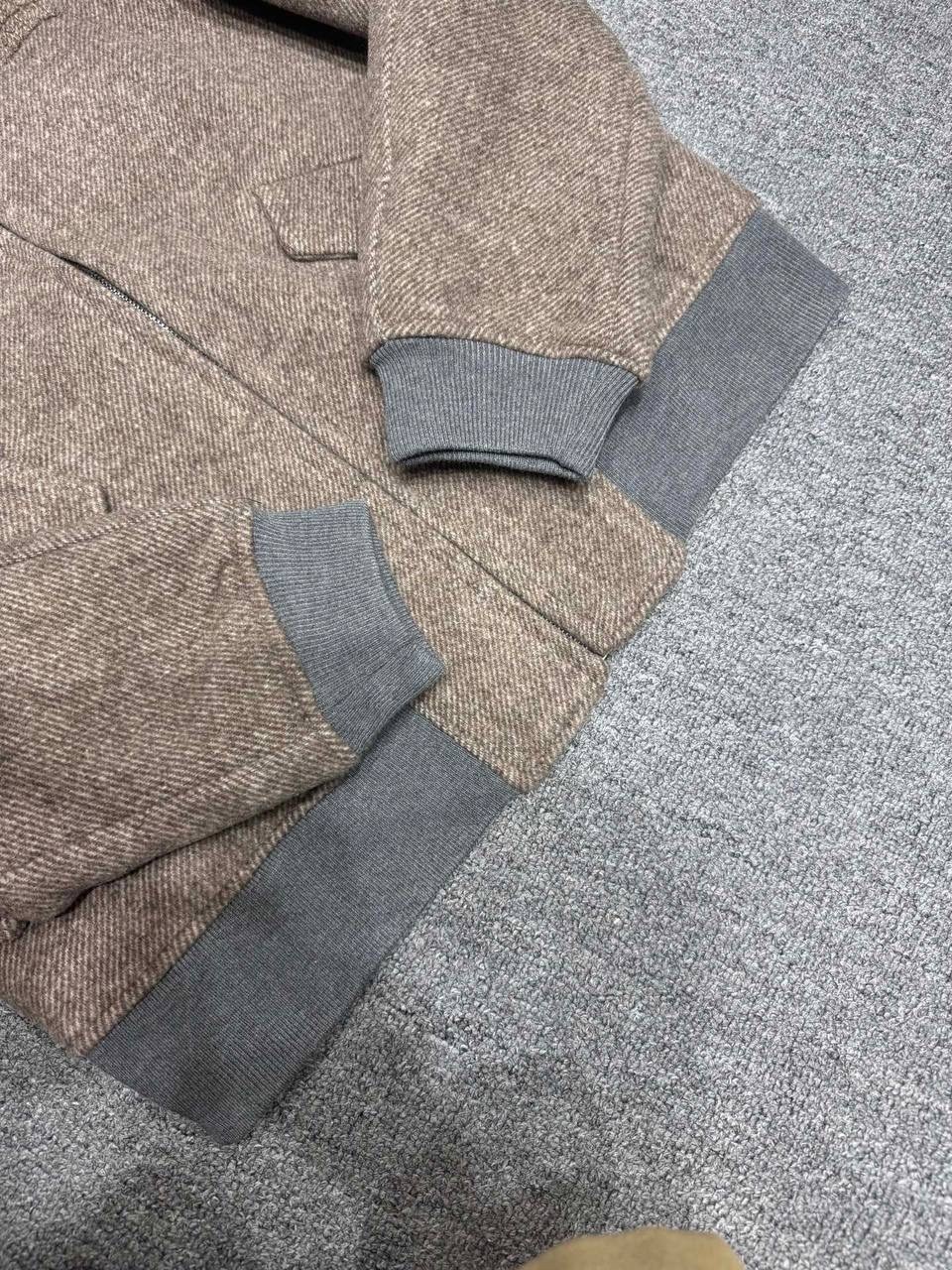 куртка оверсайз,повседневная куртка,куртка-бомбер женская светло-коричневая,куртка бомбер женская,женская куртка