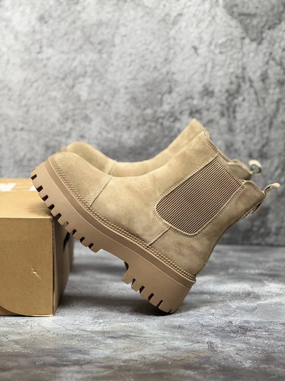 ,замшевые ботинки,модные ботинки,ботинки женские,ботинки челси brunello cucinelli