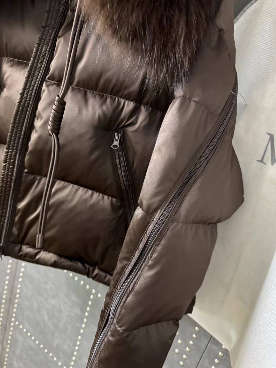 зимняя куртка-пуховик,пуховик с натуральным мехом,пуховик женский,короткий пуховик,пуховик