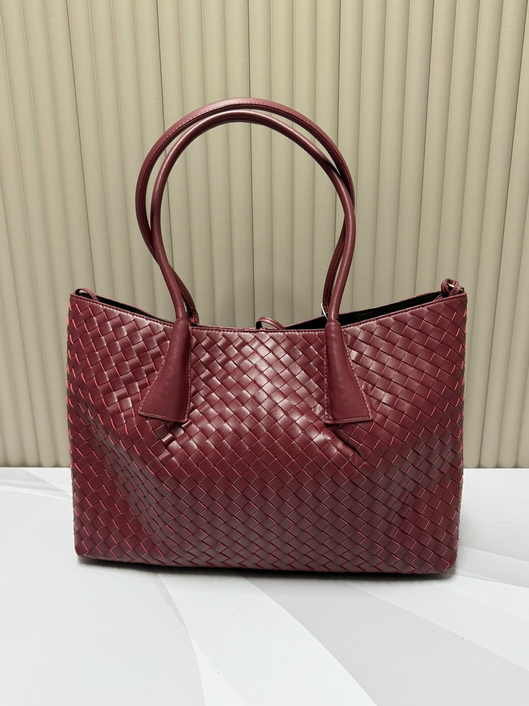 сумка bottega veneta,bottega veneta женская сумка,сумка боттега венета,боттега венета сумки женские,сумка