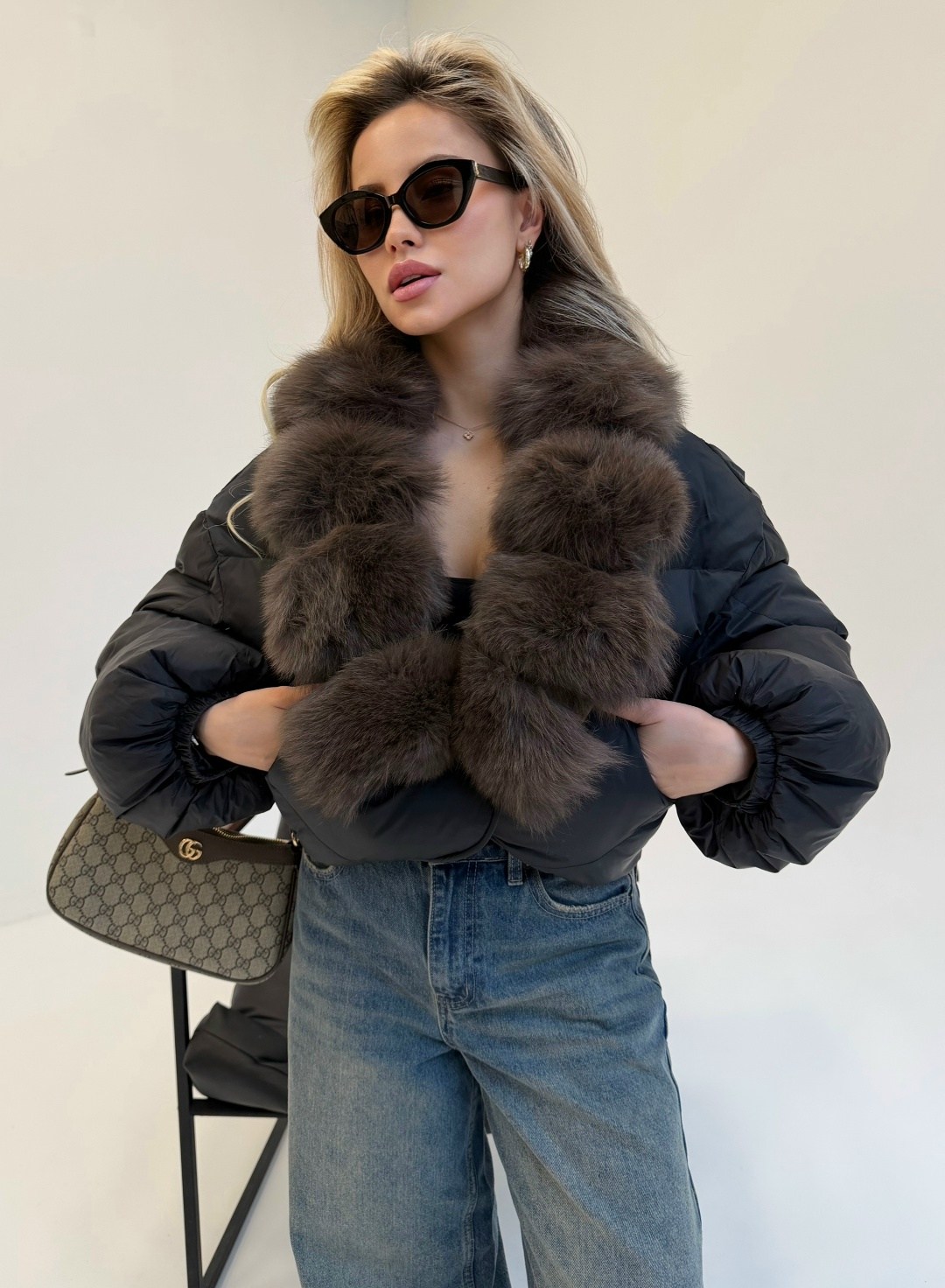 куртка с мехом,куртка с натуральным мехом,пуховик с натуральным мехом,куртка женская с натуральным мехом,короткий пуховик