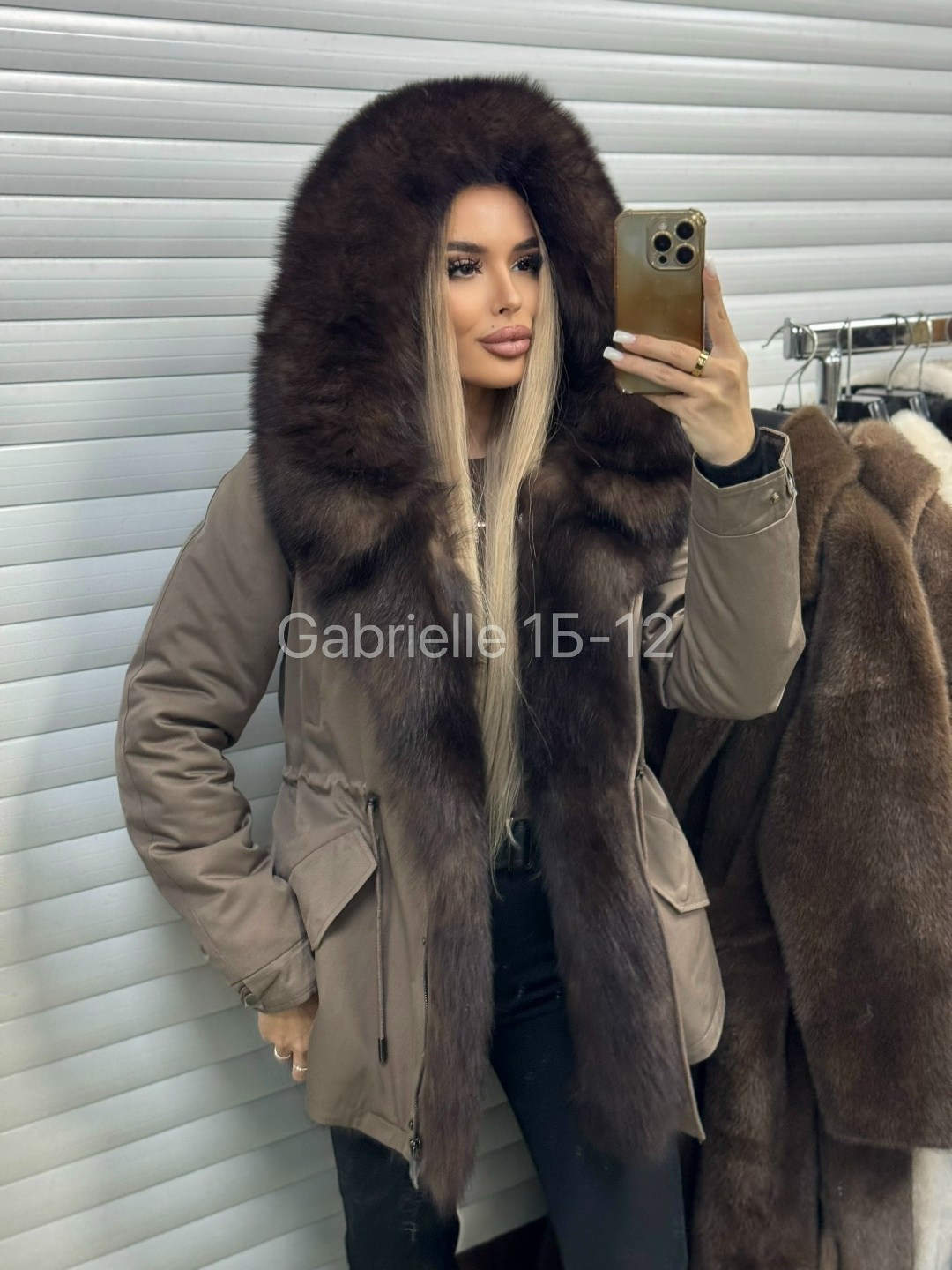 парка с натуральным мехом,парка с мехом,парка с мехом соболя,зимняя парка с натуральным мехом,женская парка