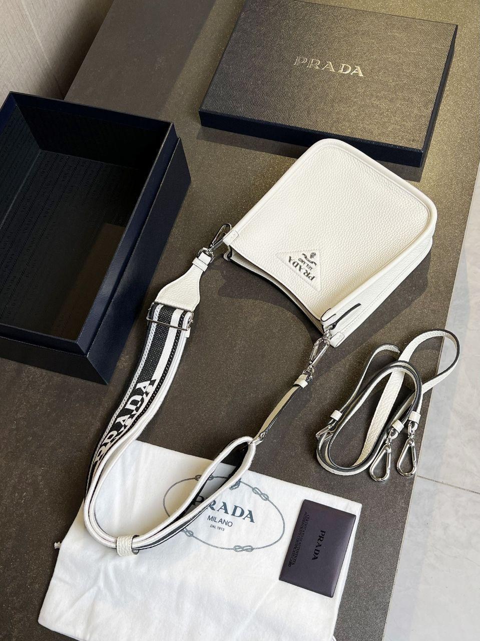 сумка prada белая,prada сумка на плечо,сумка женская prada,prada сумка на плечо кросс боди,сумка