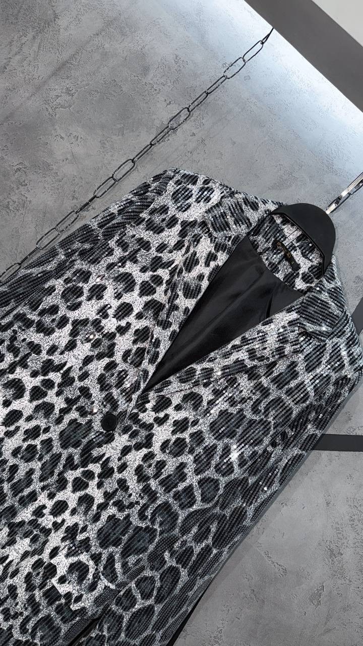 пиджак классический леопардовый fashionboom,пиджак леопардовый,леопардовые костюмы,женский блейзер с леопардовым принтом,пиджак классический fashionboom цвет серый леопардовый