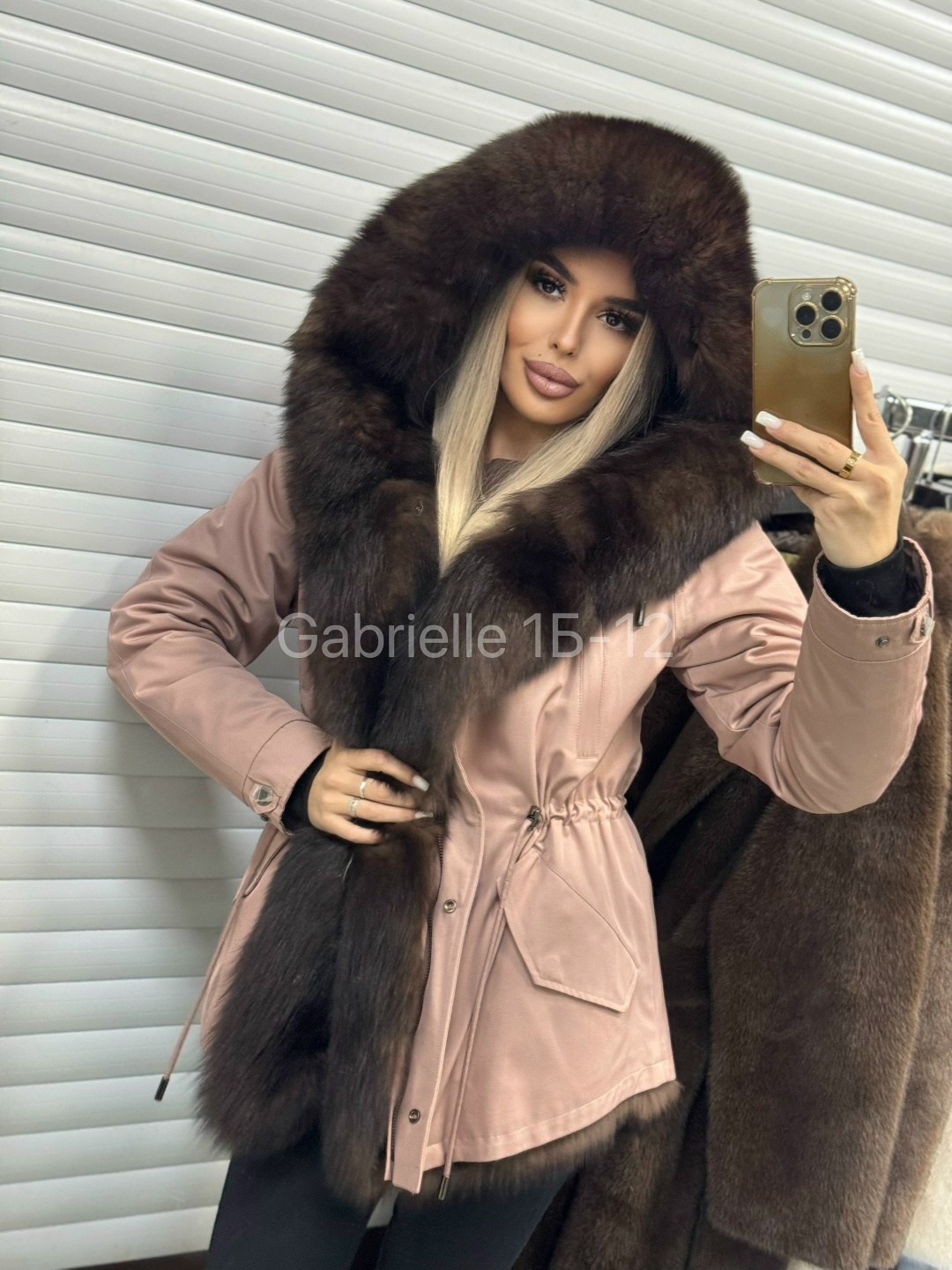 парки с мехом,парка с мехом,парка с натуральным мехом,парка зимняя с натуральным мехом,женская парка с мехом