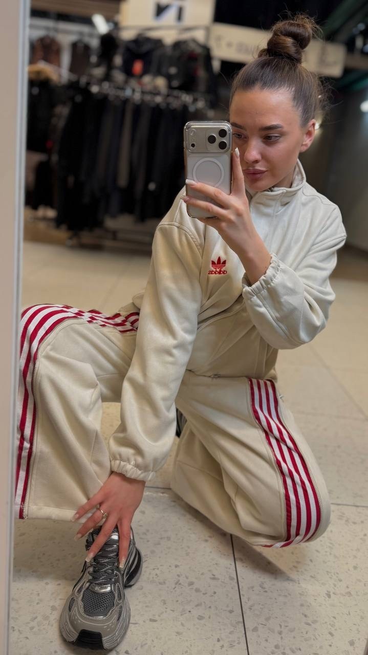 костюмы спортивный adidas,женский спортивный костюм adidas,спортивные костюм,adidas original,комплект одежды adidas sportswear