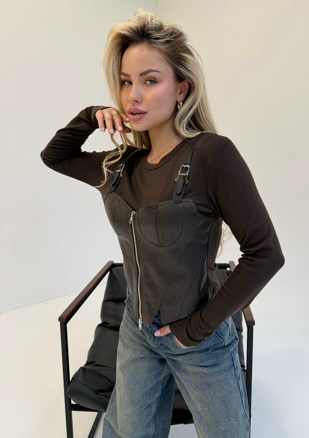 лонгслив на молнии,модные джинсы,джинсы женские,одежда женская