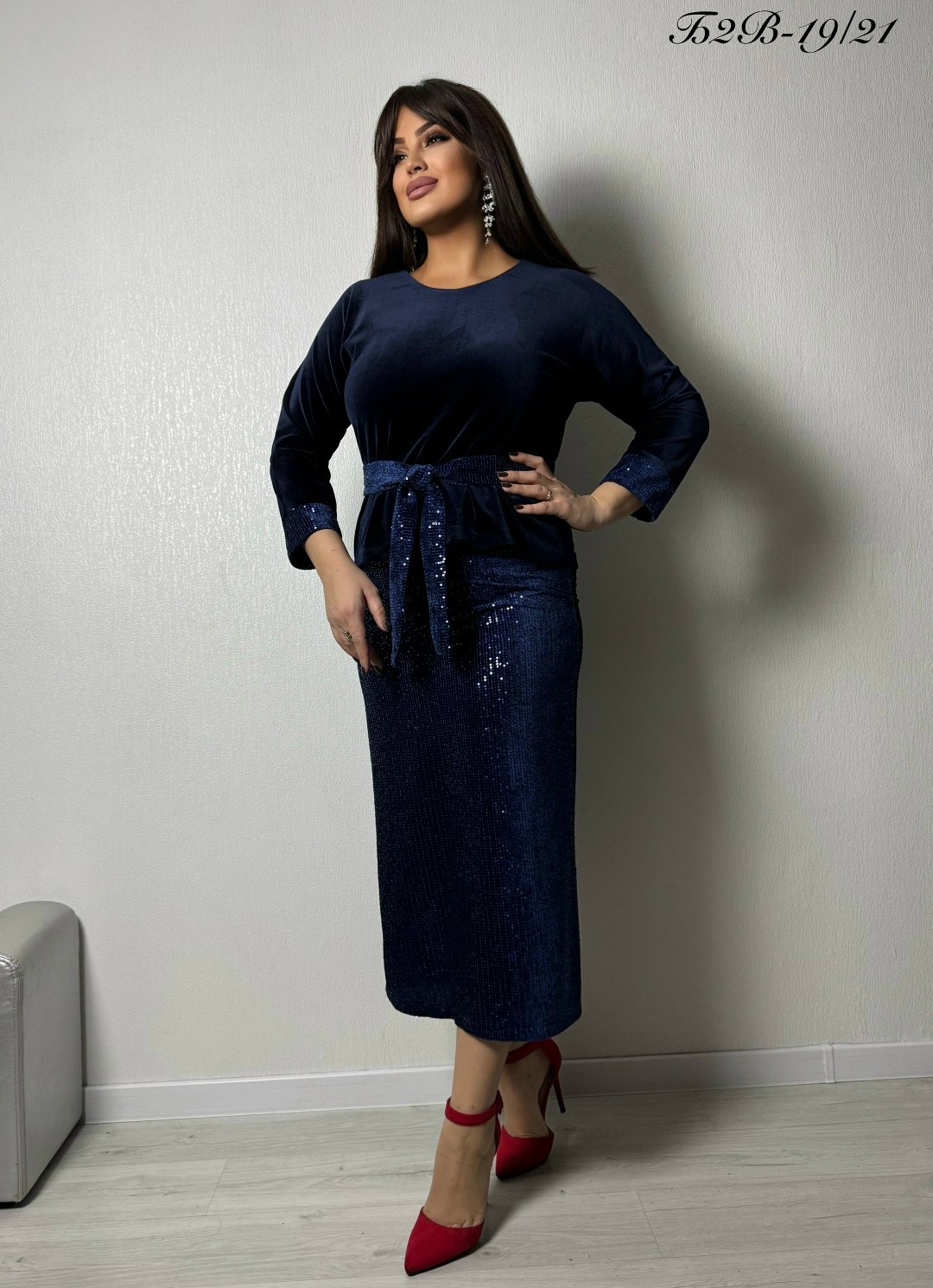 костюм из бархата женский с юбкой,костюм с юбкой,платье нарядное,костюм из бархата женский,вечернее бархатное платье vi oro 1154-5 синий