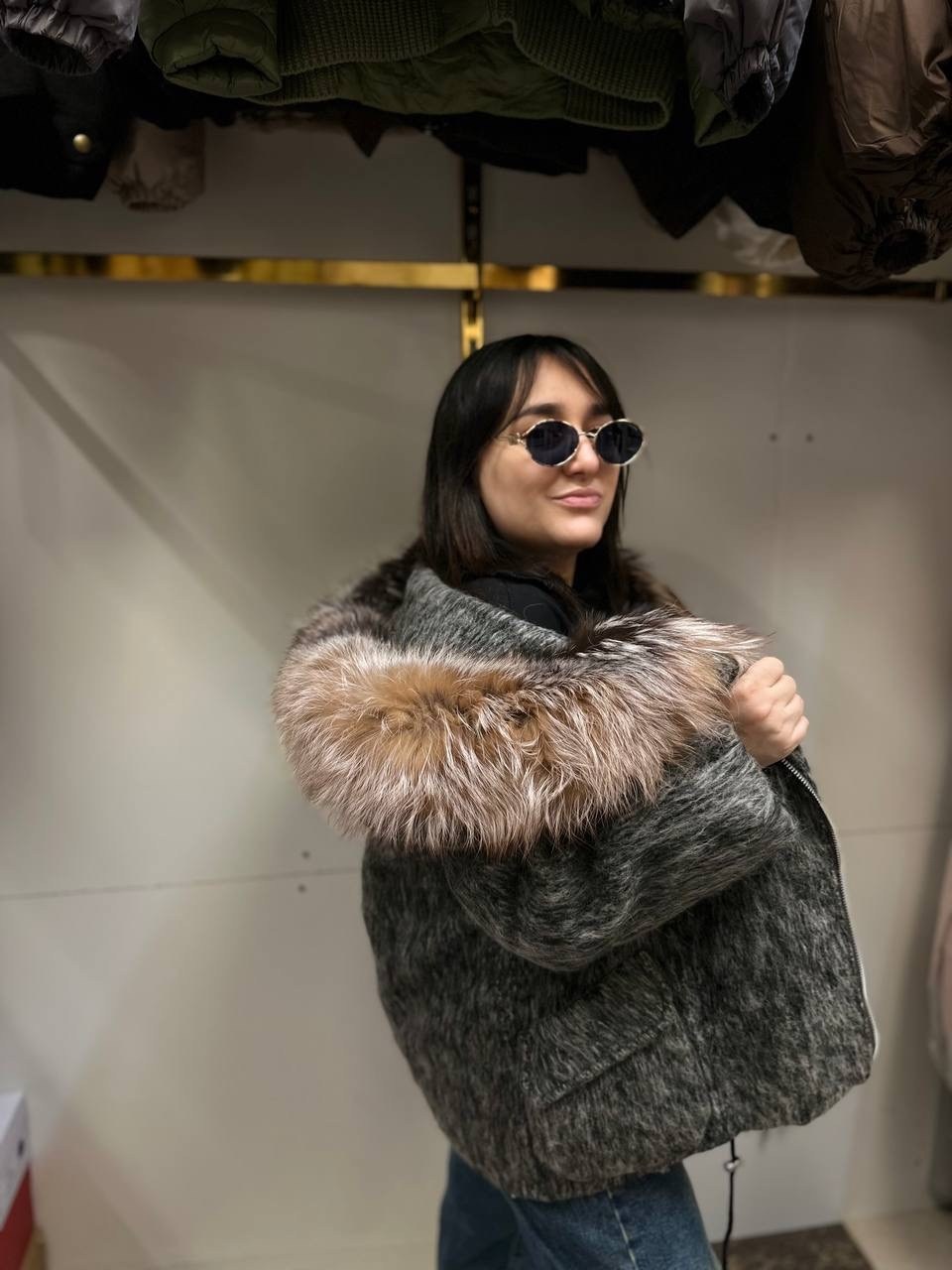 женская зимняя куртка,женская куртка - пуховик с мехом,куртка с натуральным мехом,женский пуховик,пуховик женский с натуральным мехом