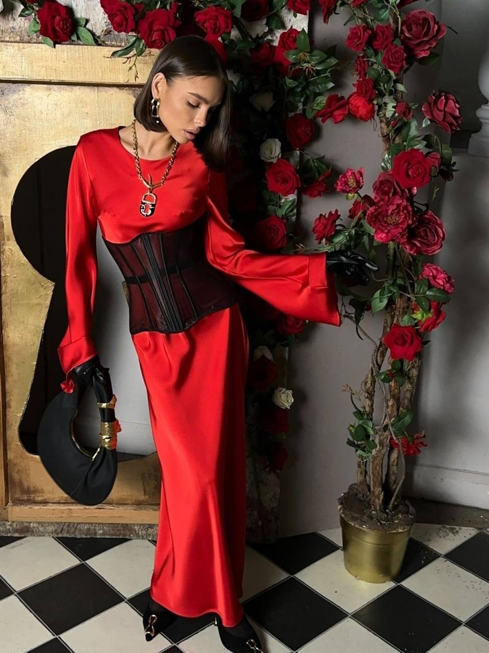 девушка,платье для фотосессии,мода платье,платье красное,шикарное платье