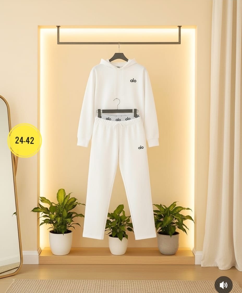 костюмы спортивные,спортивные женские костюмы,спортивные костюмы для девочек,костюм белый,женский спортивный костюм на флисе