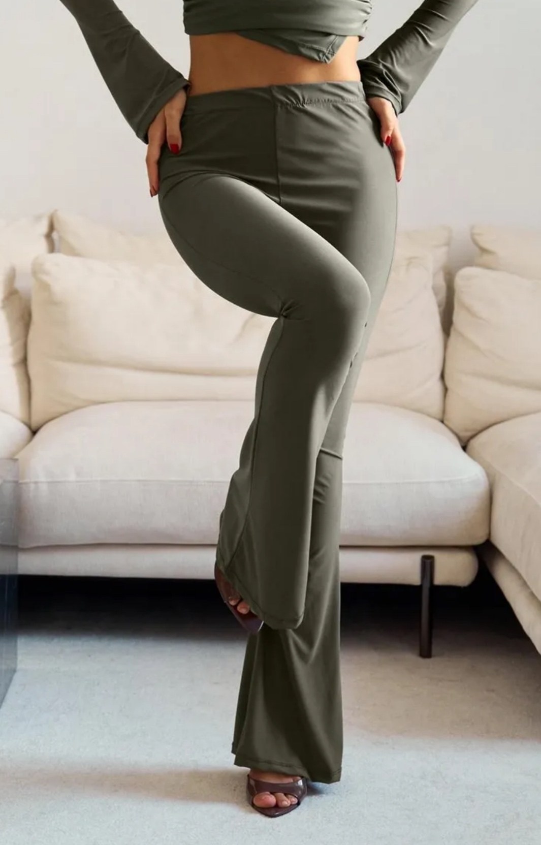 брюки клеш,костюм женский,брюки трикотажные,брюки женские,женские леггинсы