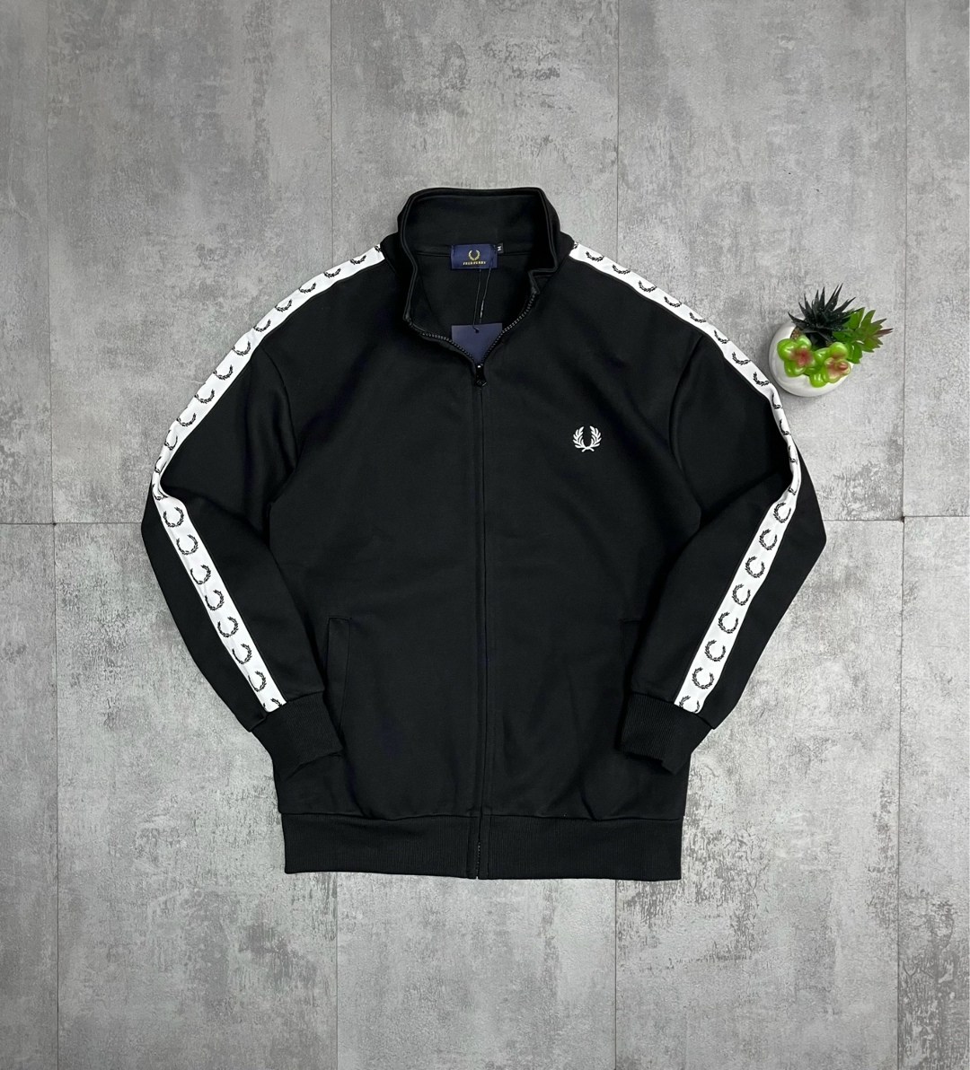 олимпийка fred perry с лампасами,мужская кофта,кофта для мужчин,кофта для мужчин трикотаж,кофта толстовка