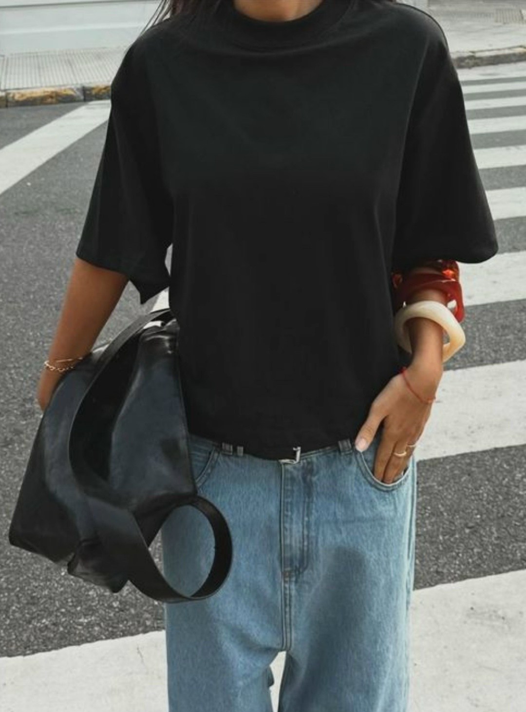 базовая футболка оверсайз,футболки оверсайз женские,футболка свободного кроя оверсайз,оверсайз футболка,футболка оверсайз однотонная