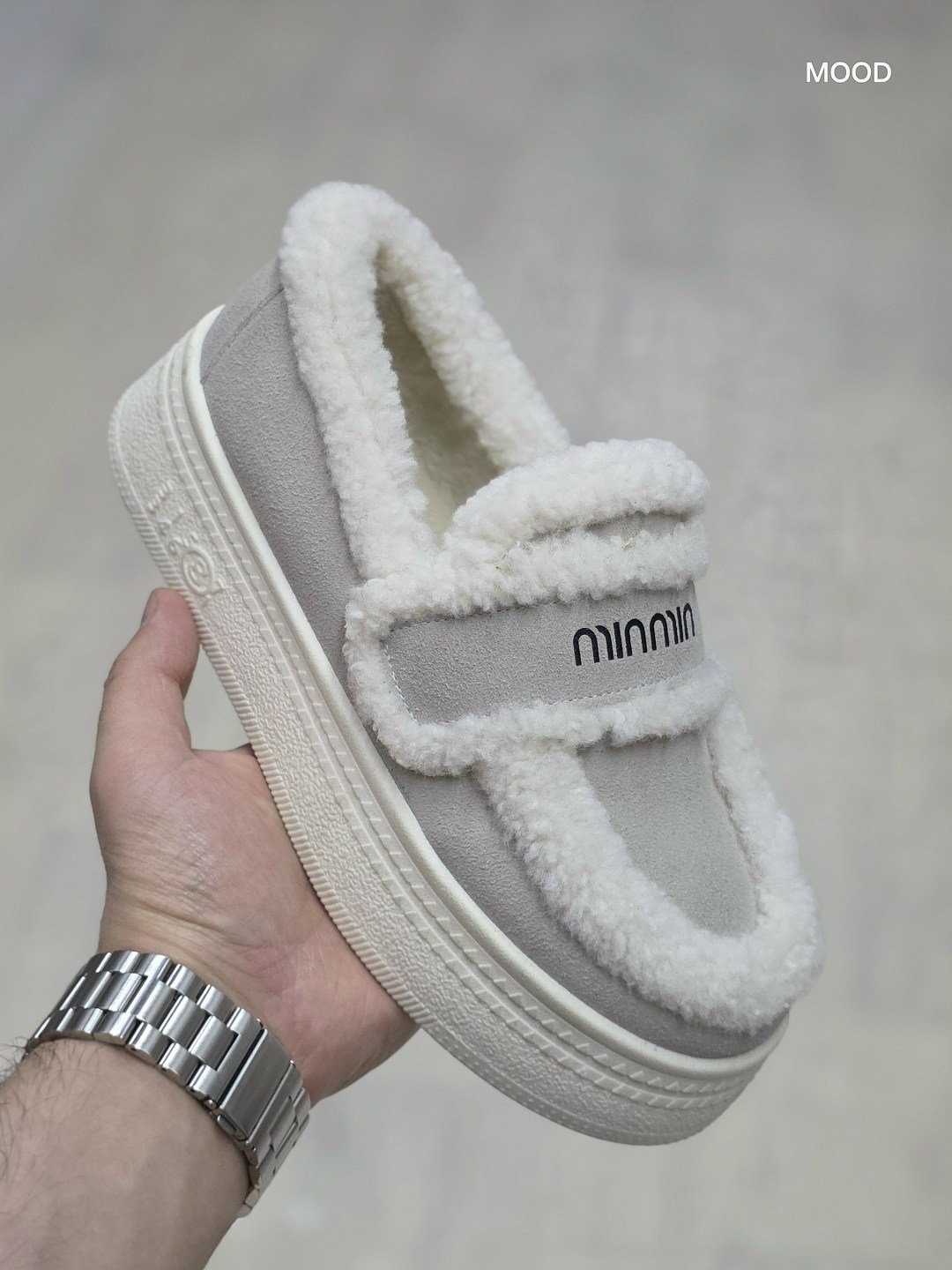 ,женская ,брендовые кеды ugg на толстой подошве с мехом,повседневная ,кроссовки женские шерстяные в клетку