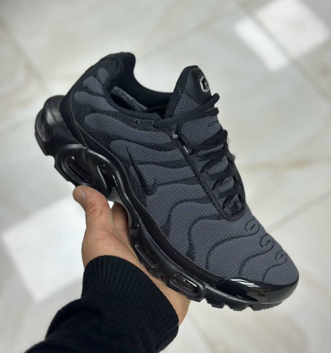 кроссовки nike air max tn plus,кроссовки,nike air max tn plus black,мужские кроссовки nike air max tn,кроссовки nike air max plus