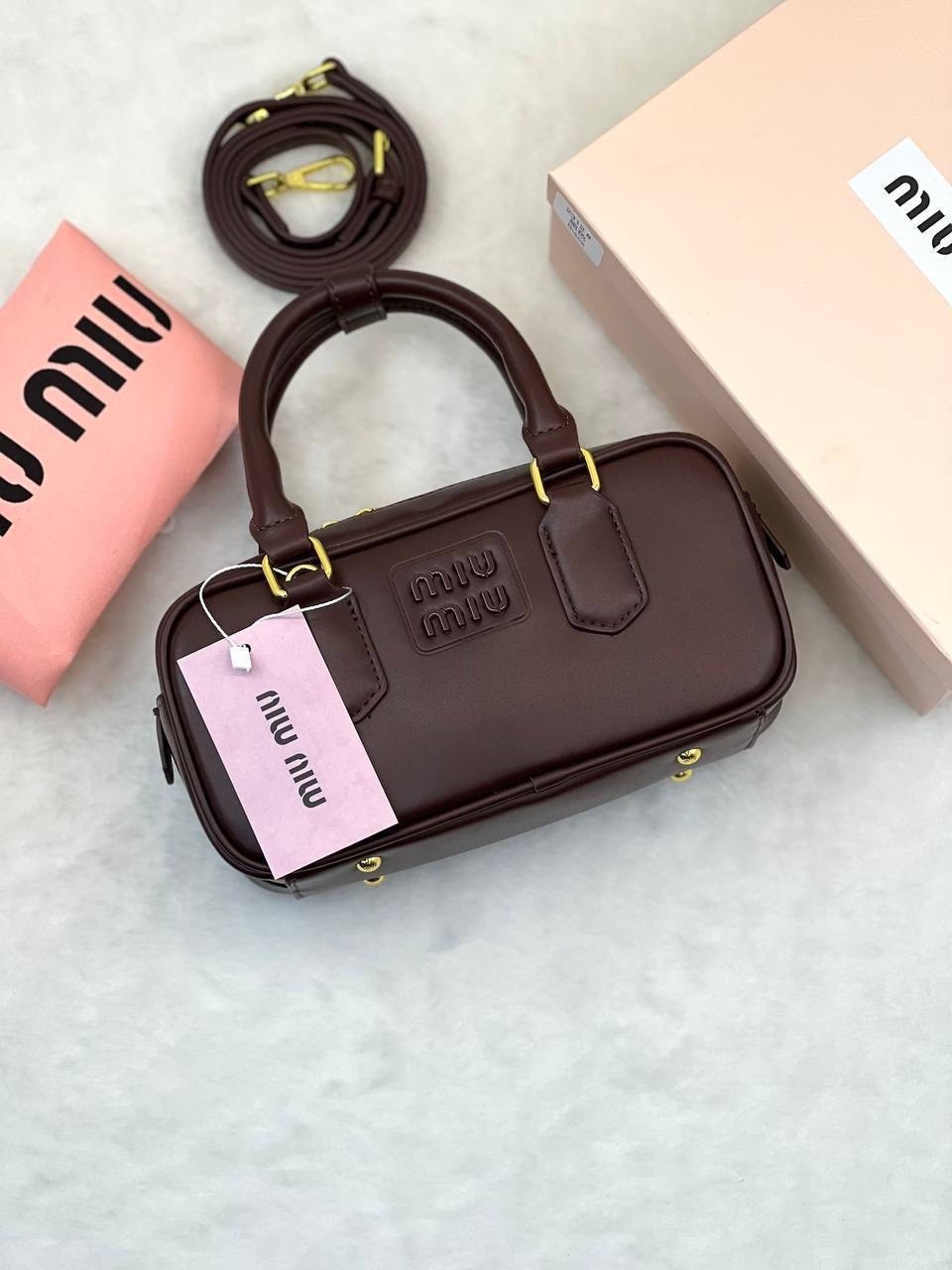 сумка miu miu,miu miu сумка на плечо,сумка,сумка женская miu miu,сумка миу миу