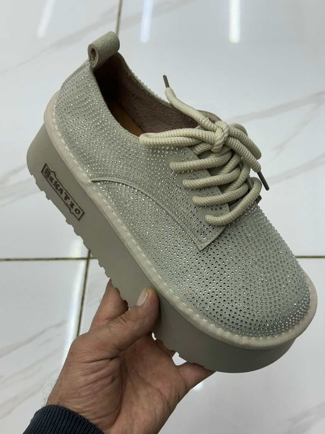 ,женская ,кроссовки женские,обуви,повседневная