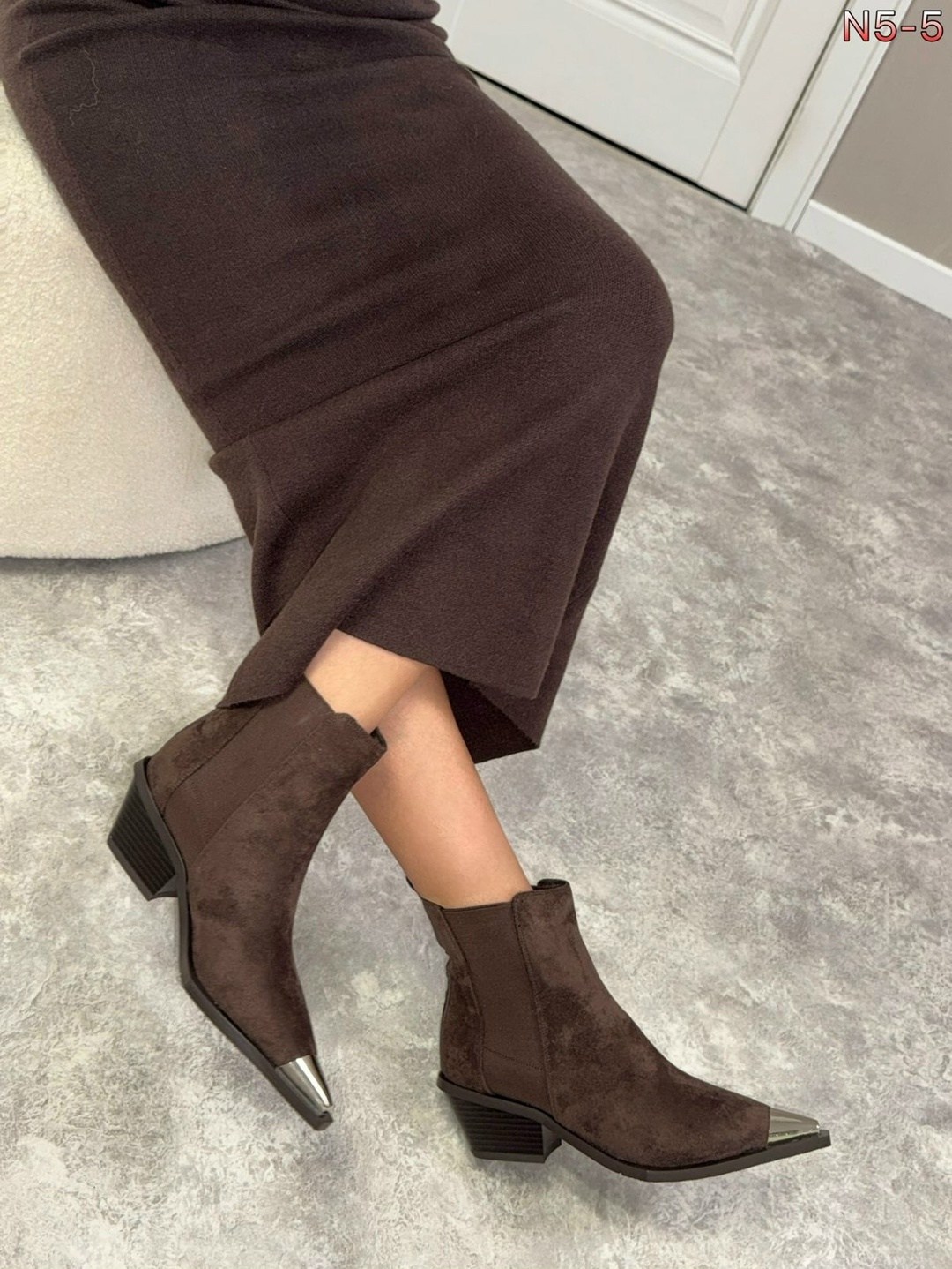 ботинки с металлическим каблуком,,женские ботильоны,ботильоны челси,женские ботинки челси