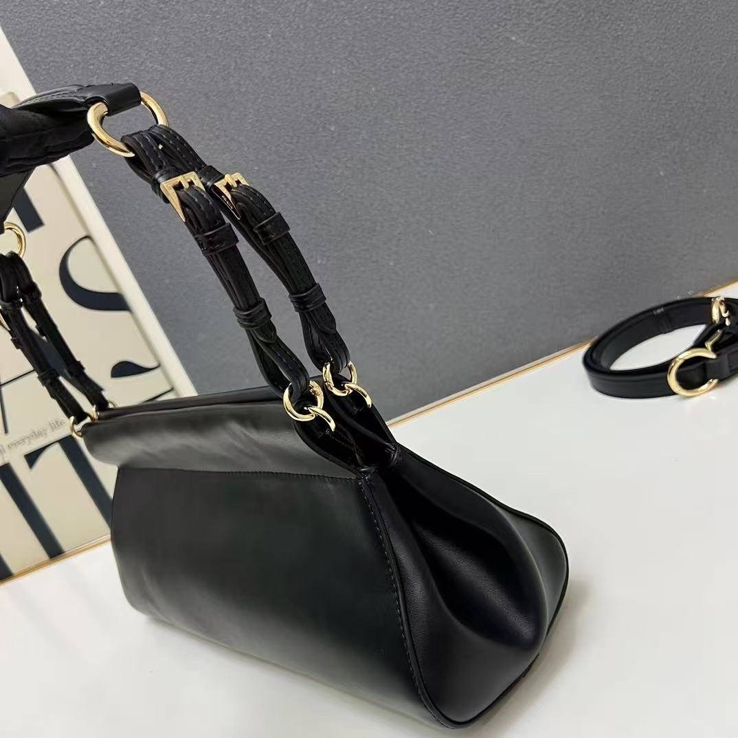 сумка prada,prada сумка на плечо,сумка prada женская,сумка через плечо prada,сумка prada прада