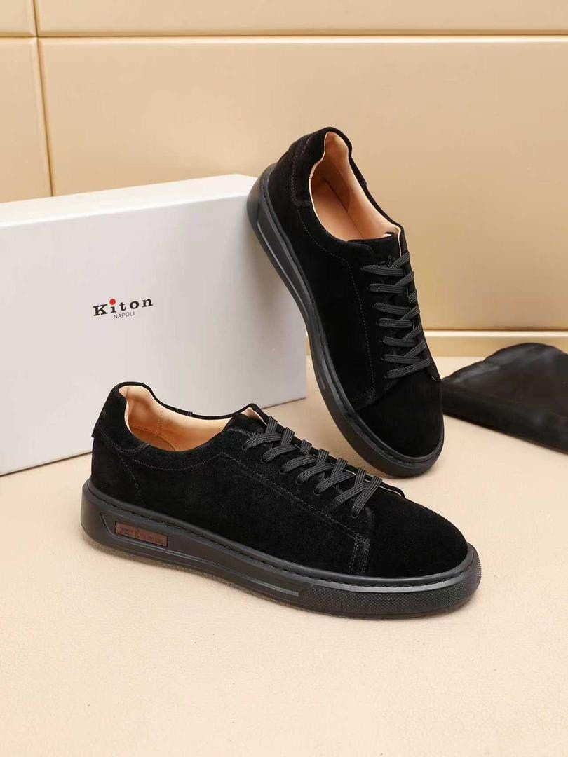 роскошные брендовые дизайнерские мужские туфли низкие замшевые кожаные,замшевые кроссовки,мужские кроссовки с красной подошвой,,мужские замшевые кроссовки