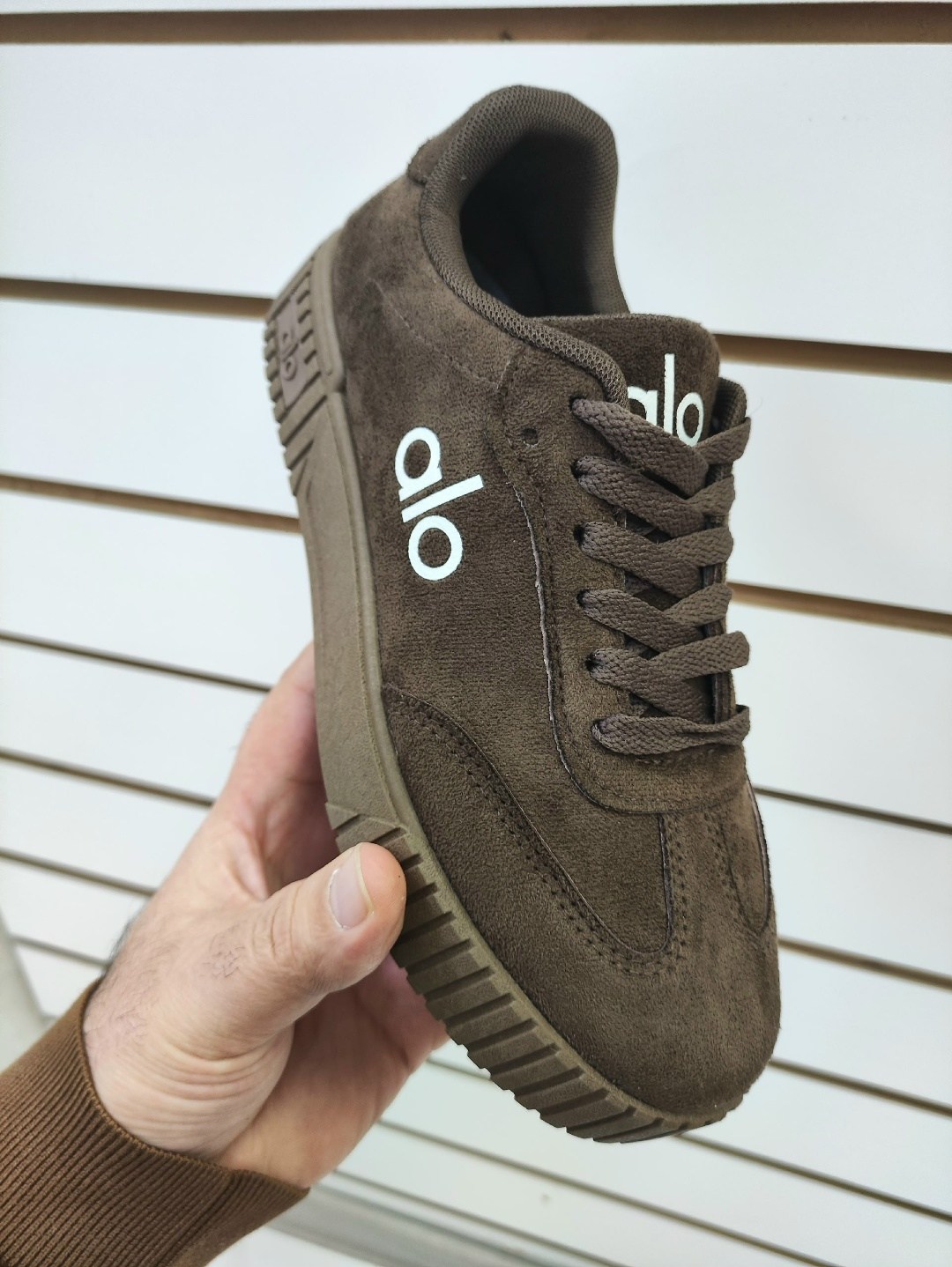 ,женские кроссовки,кроссовки замшевые,спортивная ,кроссовки