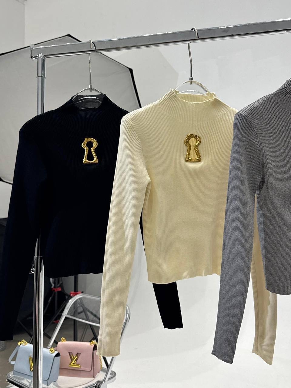 водолазка трикотажная облегающая с цепочкой borlakova 138264299,черная водолазка с цепочкой,водолазка,водолазка трикотажная облегающая с цепочкой borlakova,женская кофта