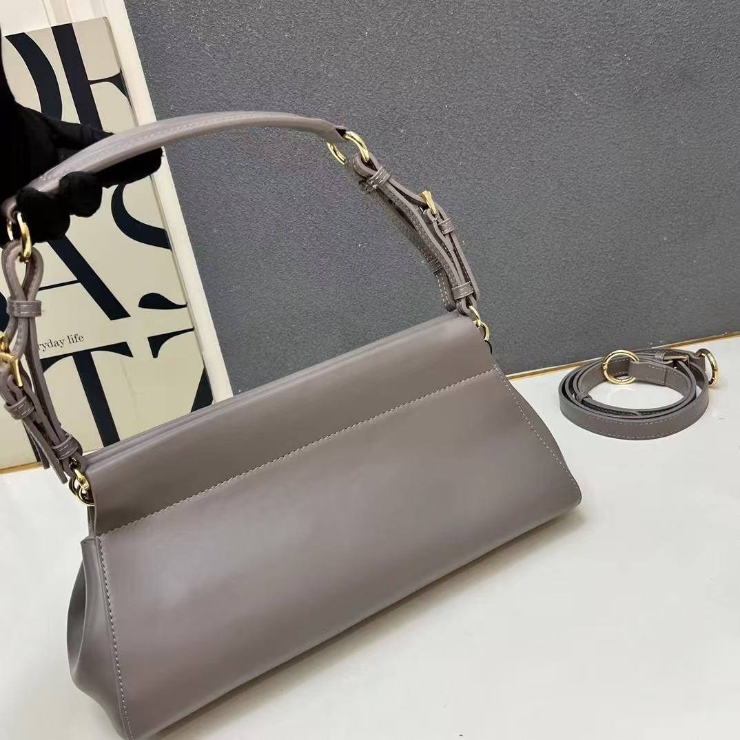 сумка prada,прада сумка,сумочка прада,prada сумка на плечо,сумки женская