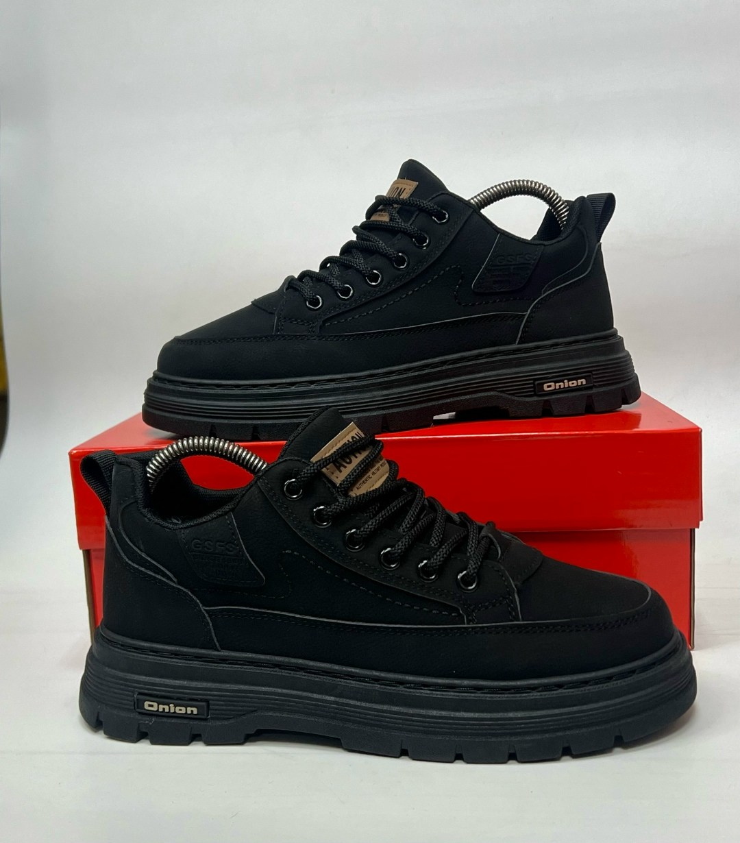 мужские ботинки,мужская  кроссовки,,зимняя мужская ,повседневные кроссовки