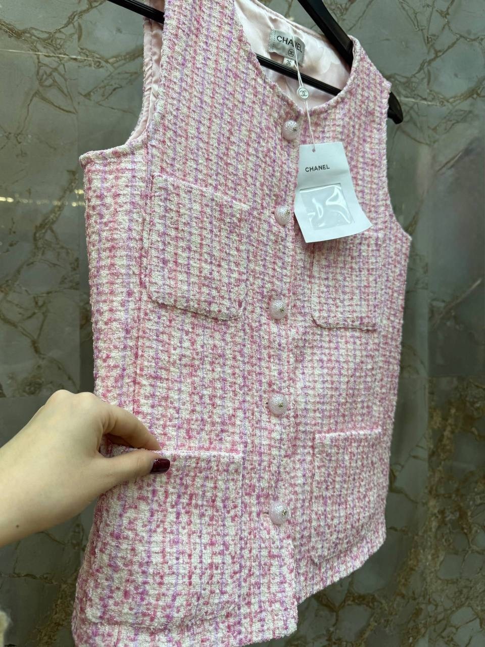 жилет твидовый,женский твидовый жилет с v-образным вырезом,женский твидовый жилет без рукавов,chanel твидовый жилет,женский твидовый жилет