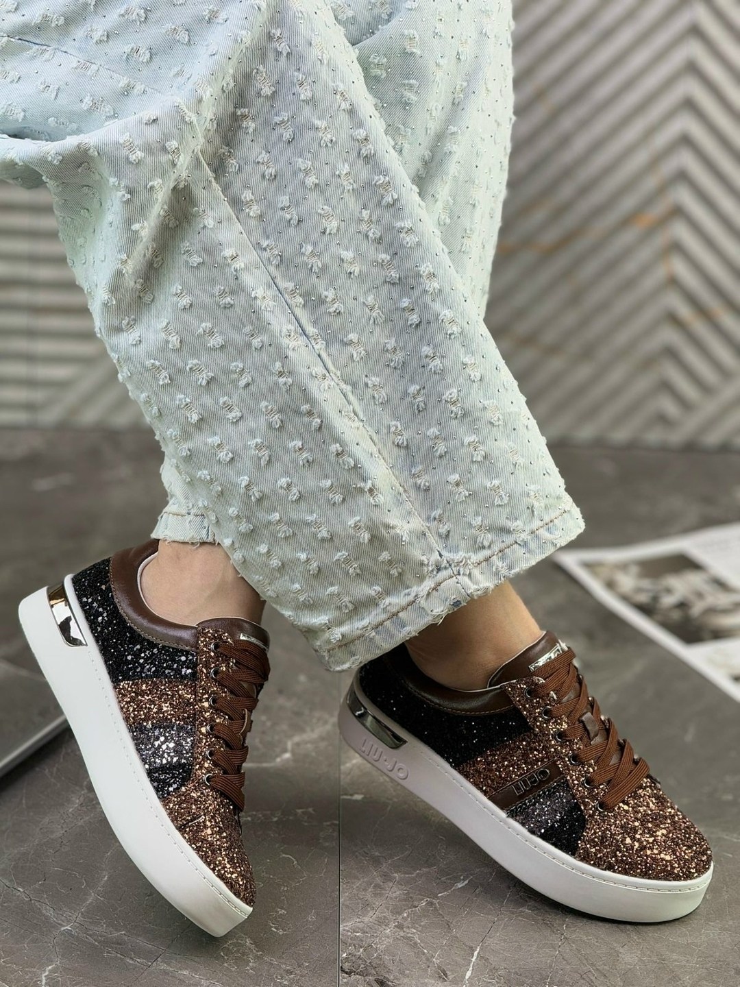 ,женские кроссовки, женская,кеды с пайетками,кеды луи витон женские