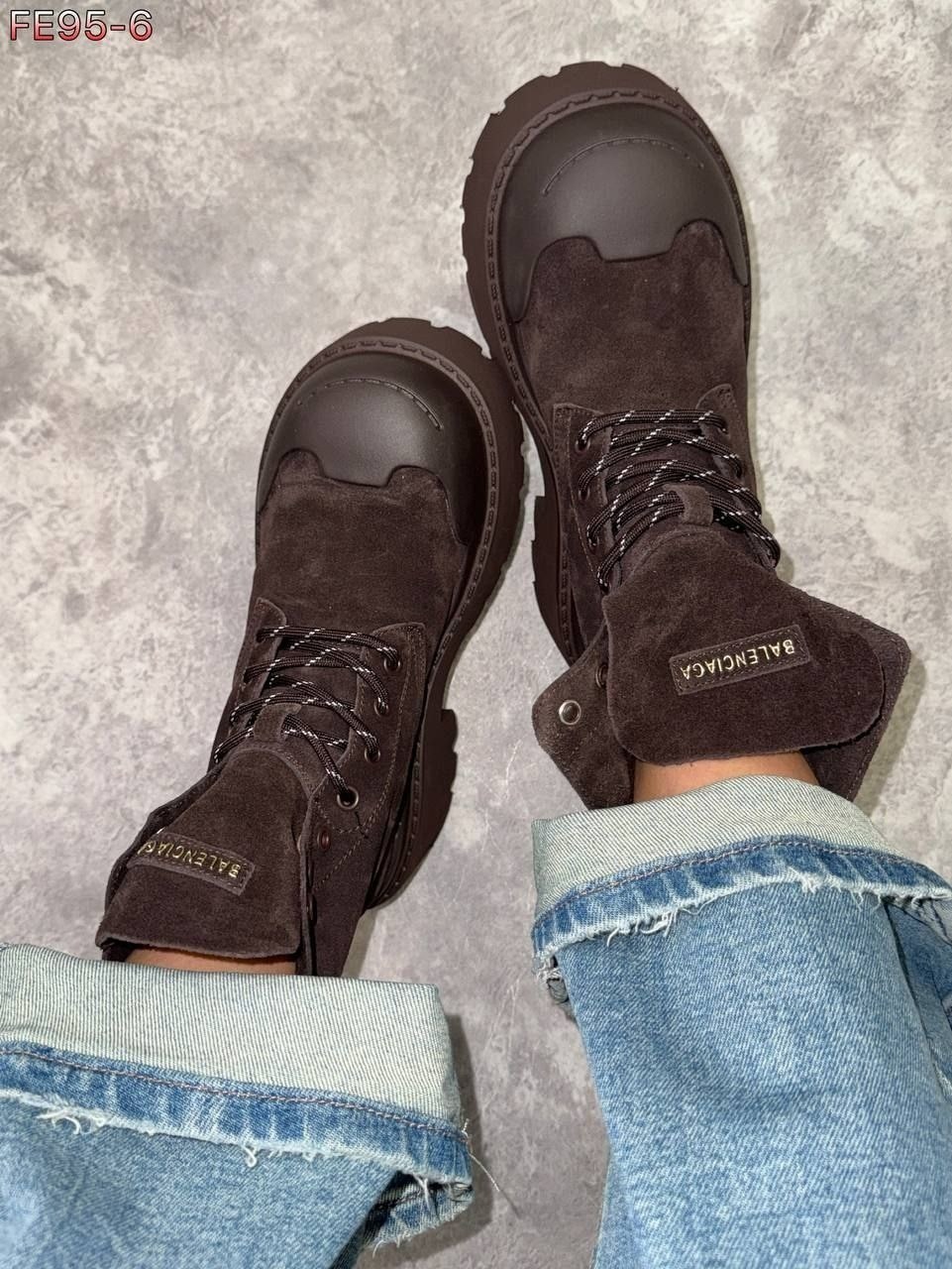 ботинки осенние balenciaga,стильные ботинки,ботинки челси balenciaga,ботинки осенние balenciaga premium shoes цвет темный горький шоколад,ботинки осенние balenciaga premium shoes