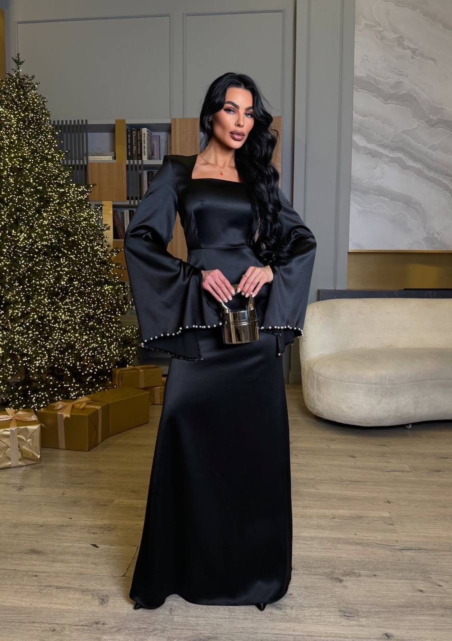 атласное вечернее платье,элегантное атласное вечернее платье-макси с v-образным вырезом и длинными рукавами,чёрное вечернее платье,вечернее платье,женские вечерние платья