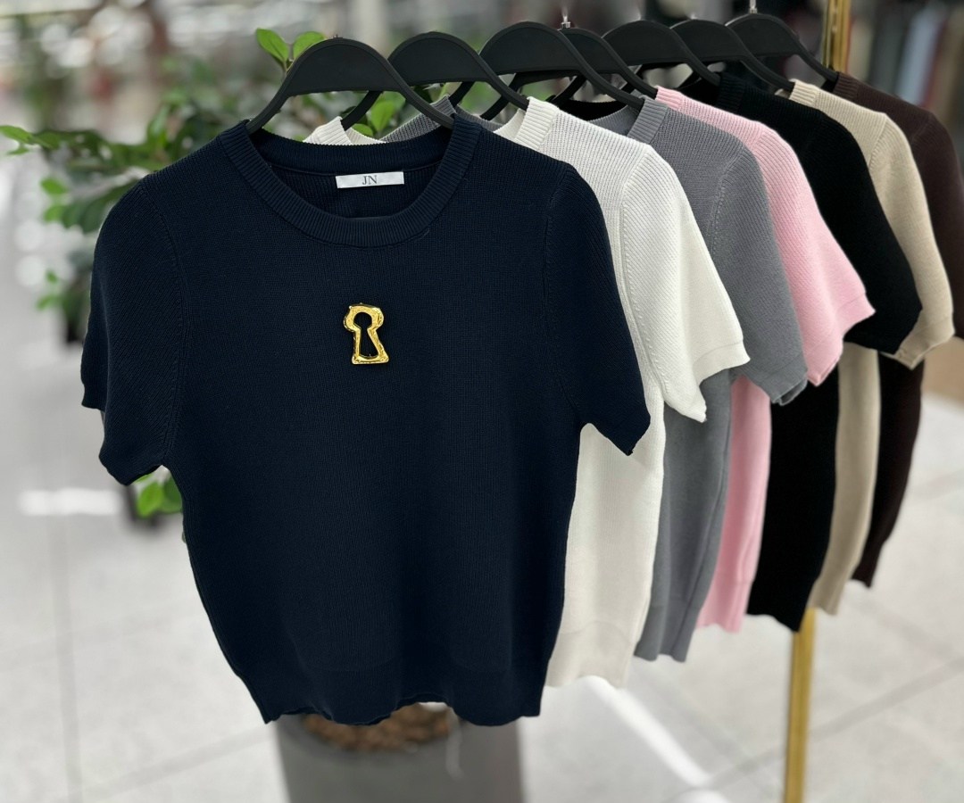 женская кофта,трикотажный свитер,свитера женские,женская футболка