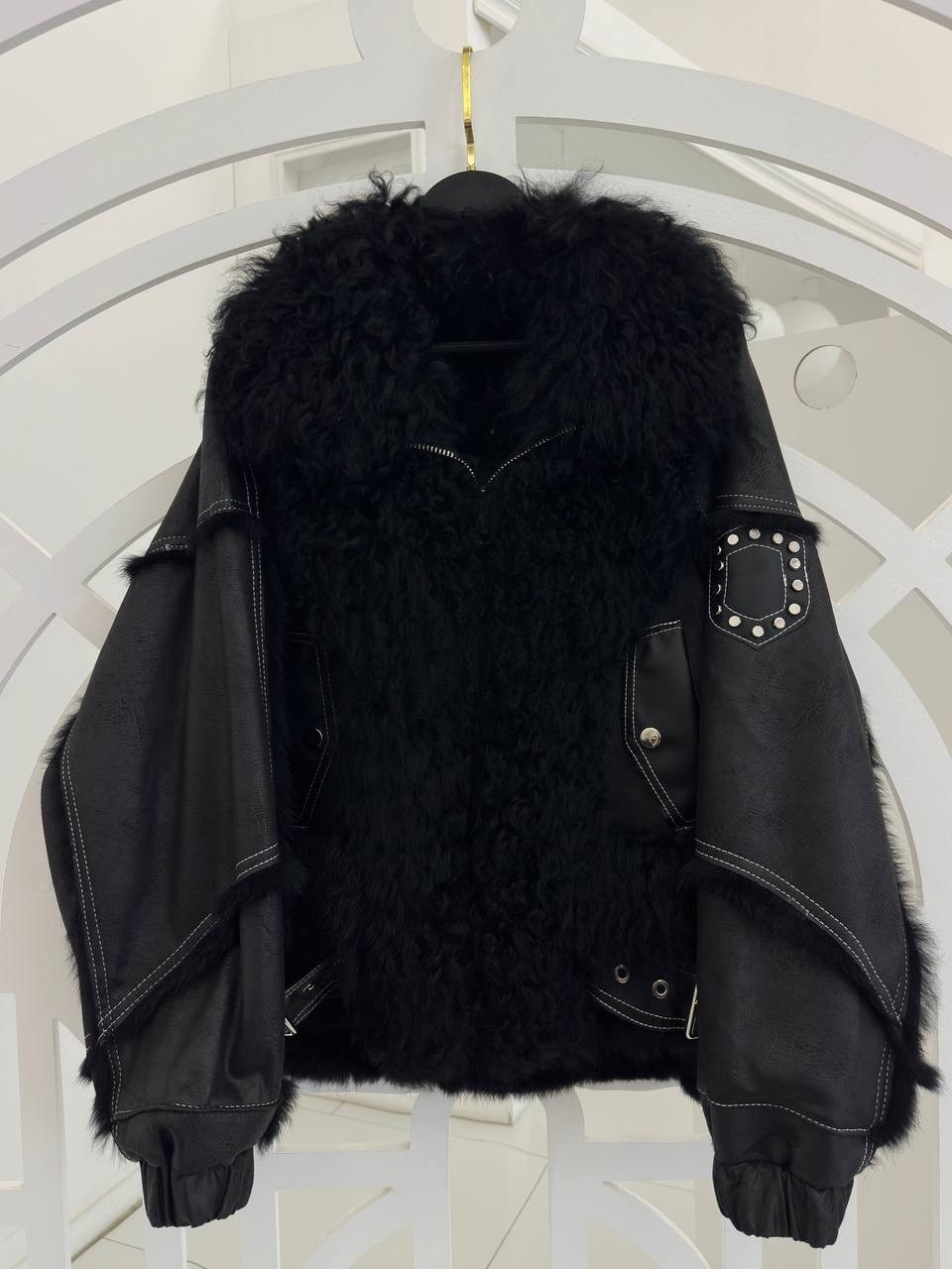 комбинированная куртка с натуральным мехом,женская дубленка,куртка с натуральным мехом,черная дубленка куртка,дубленка косуха
