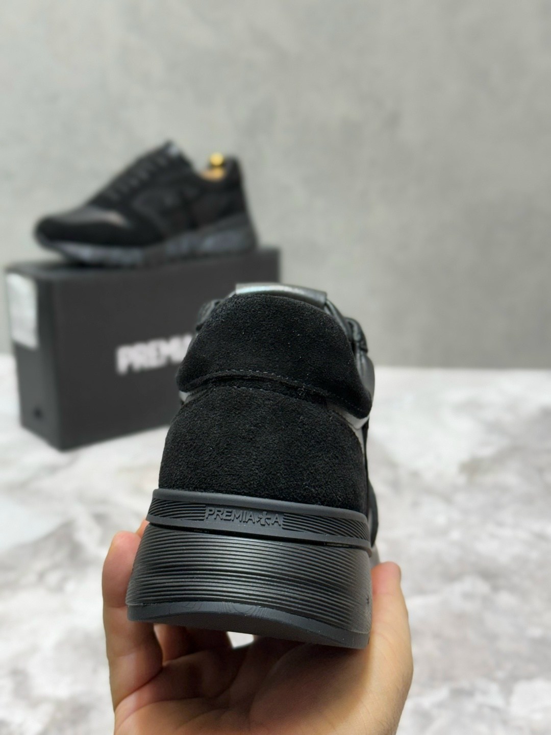 мужские кроссовки premiata,кроссовки мужские замшевые премиата,кроссовки premiata,мужские кроссовки premiata 2025 черные замшевые,кроссовки мужские премиата