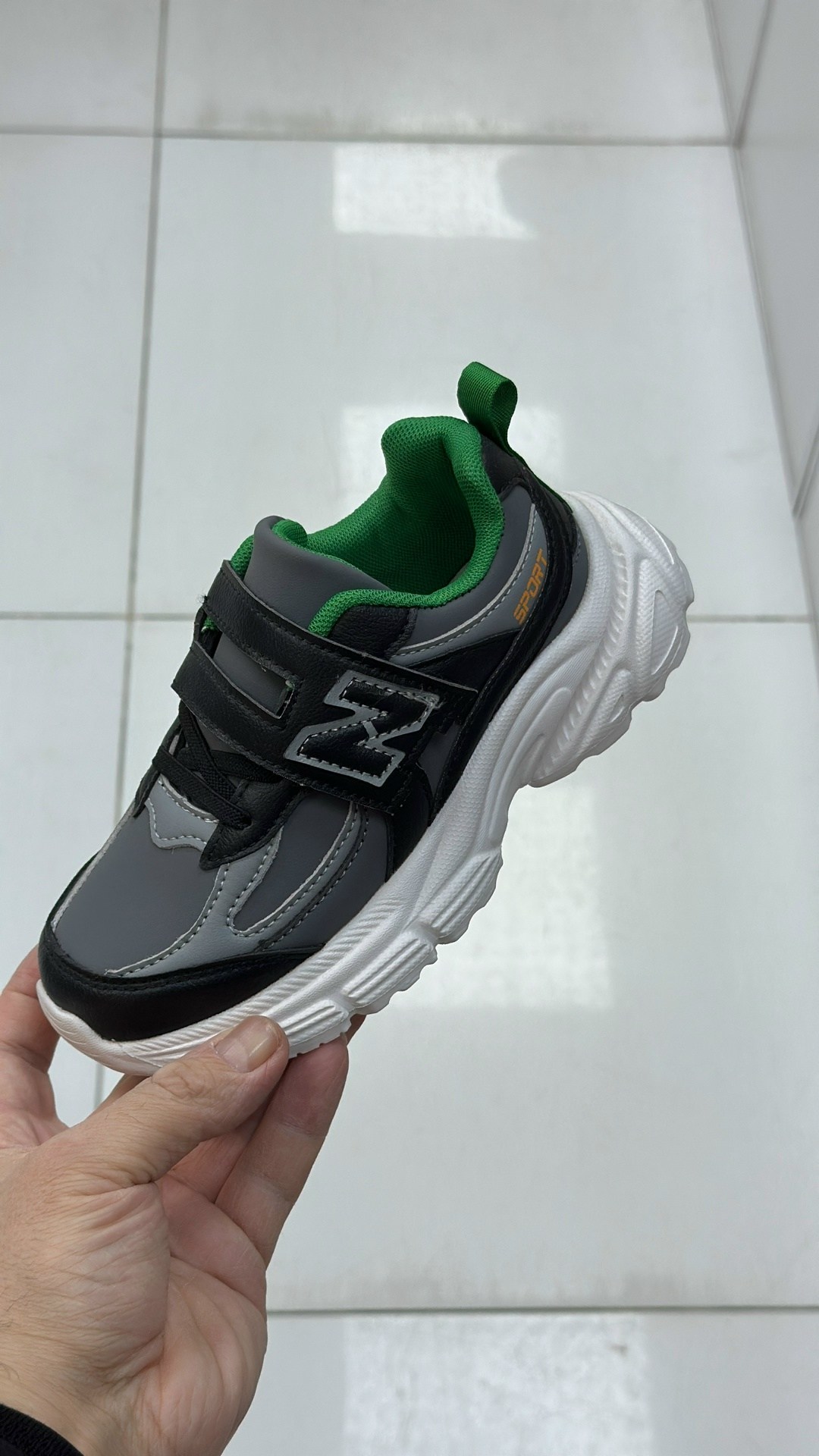 детские кроссовки,,кроссовки оптом,кроссовки закрытые,baas кроссовки