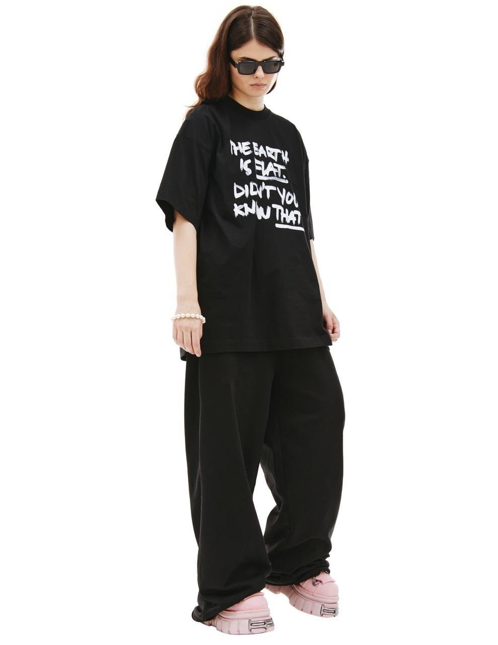 футболка ветмо,футболка,черная оверсайз футболка,стиль футболка,футболки мужские оверсайз