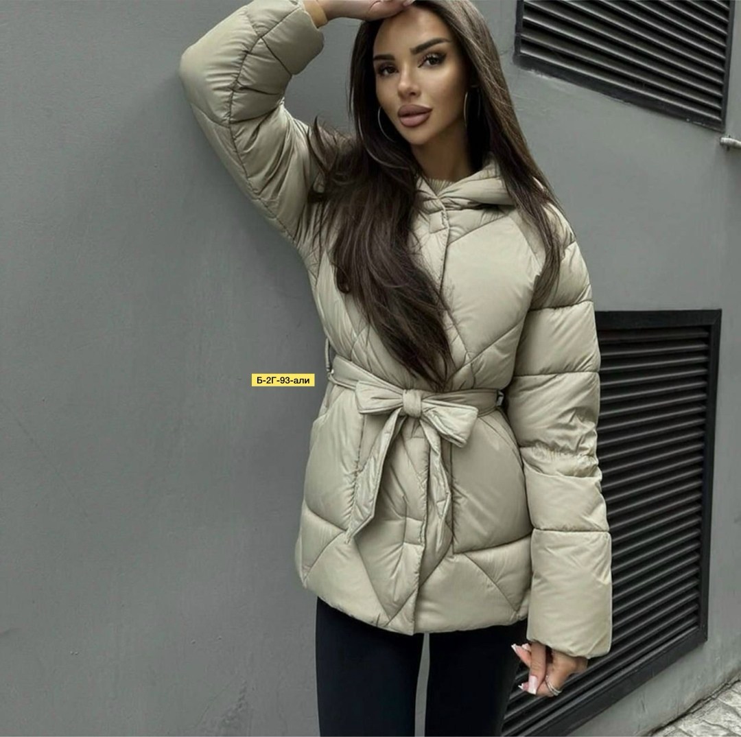 стеганая куртка с поясом и капюшоном каппучино k91 sn,куртка женская демисезонная,куртка демисезонная,куртка женская,куртка с поясом
