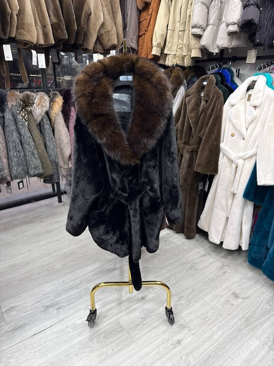 шуба норковая,шуба норковая с капюшоном,эко шубки под норку с капюшоном,шуба эко мех под норка с капюшоном,шуба норковая с соболем