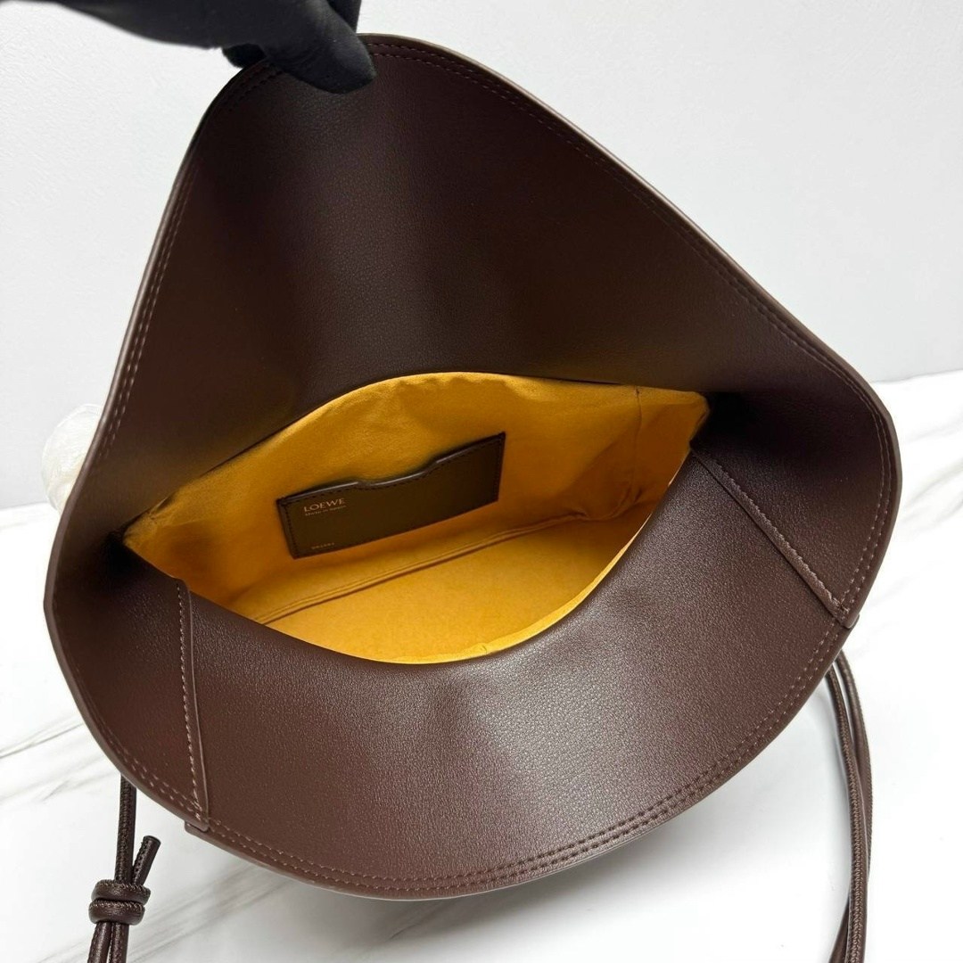 сумка женская loewe цепь комбинированная loewe 506104765,сумка,loewe сумка,сумка женская,женская сумочка