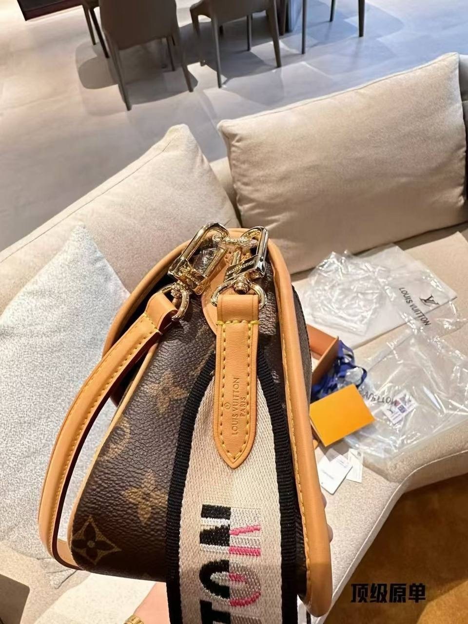 louis vuitton сумка на плечо,сумка louis vuitton женская,сумка багет луи виттон,сумка louis vuitton,lv louis vuitton женская модная классическая сумка через плечо