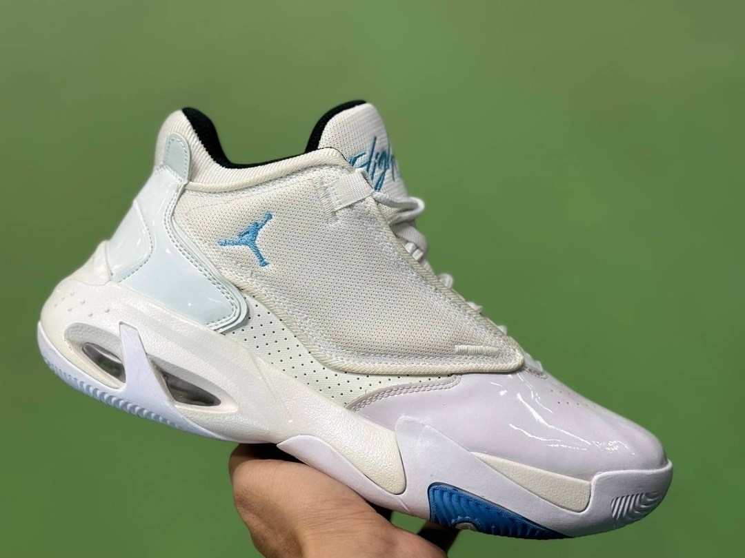 кроссовки nike air jordan max aura 4,кроссовки jordan max aura 4,кроссовки nike jordan max aura 4,nike air jordan кроссовки,кроссовки мужские nike jordan max aura