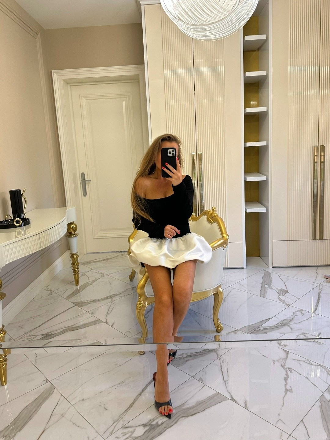 женское платье с открытыми плечами,платья мини,платье с объемными рукавами,платье с открытыми плечам,женское платье