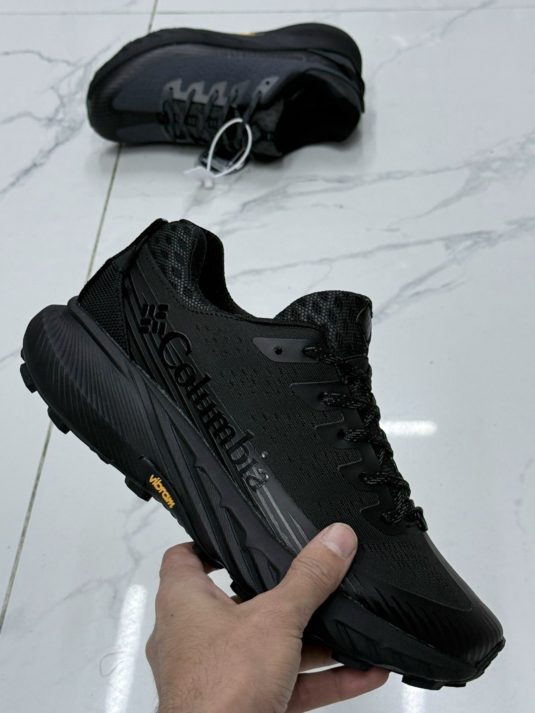 кроссовки,кроссовки merrell,кроссовки мужские merrell,кроссовки hoka,повседневные кроссовки