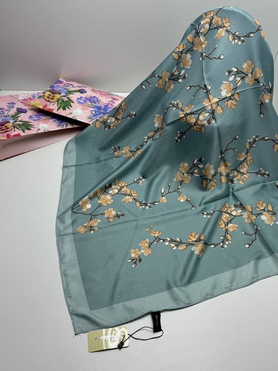 платок шелковый,платок женский,платок шелковый женский,платок,платки шарф