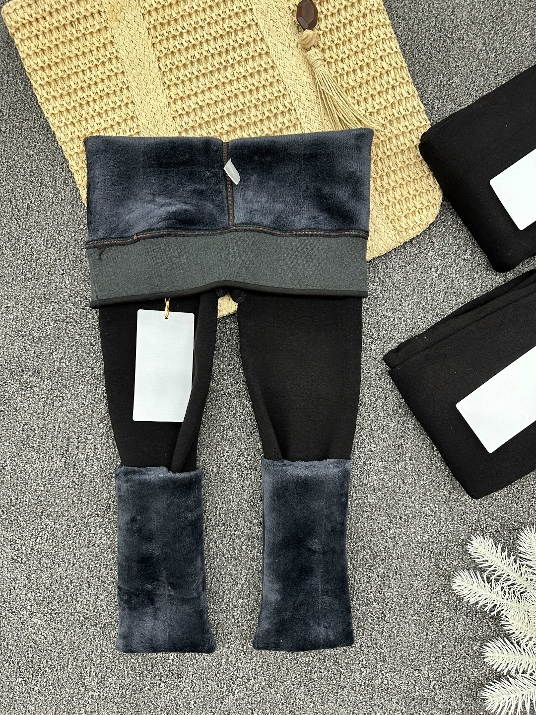 теплые леггинсы,лосины на меху,женские леггинсы,леггинсы для женщин,черные зимние плотные бархатные теплые колготки большого размера